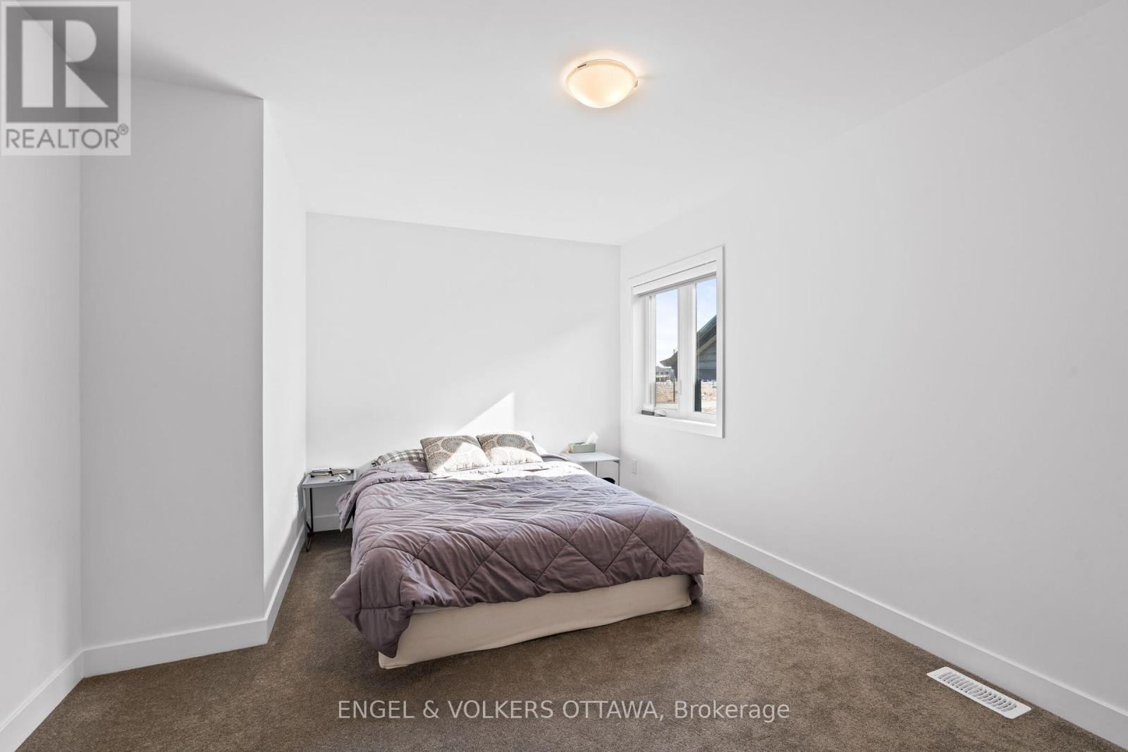 12 Whooping Crane Ridge, Ottawa, Ontario  K4M 0P1 - Photo 21 - X12136667