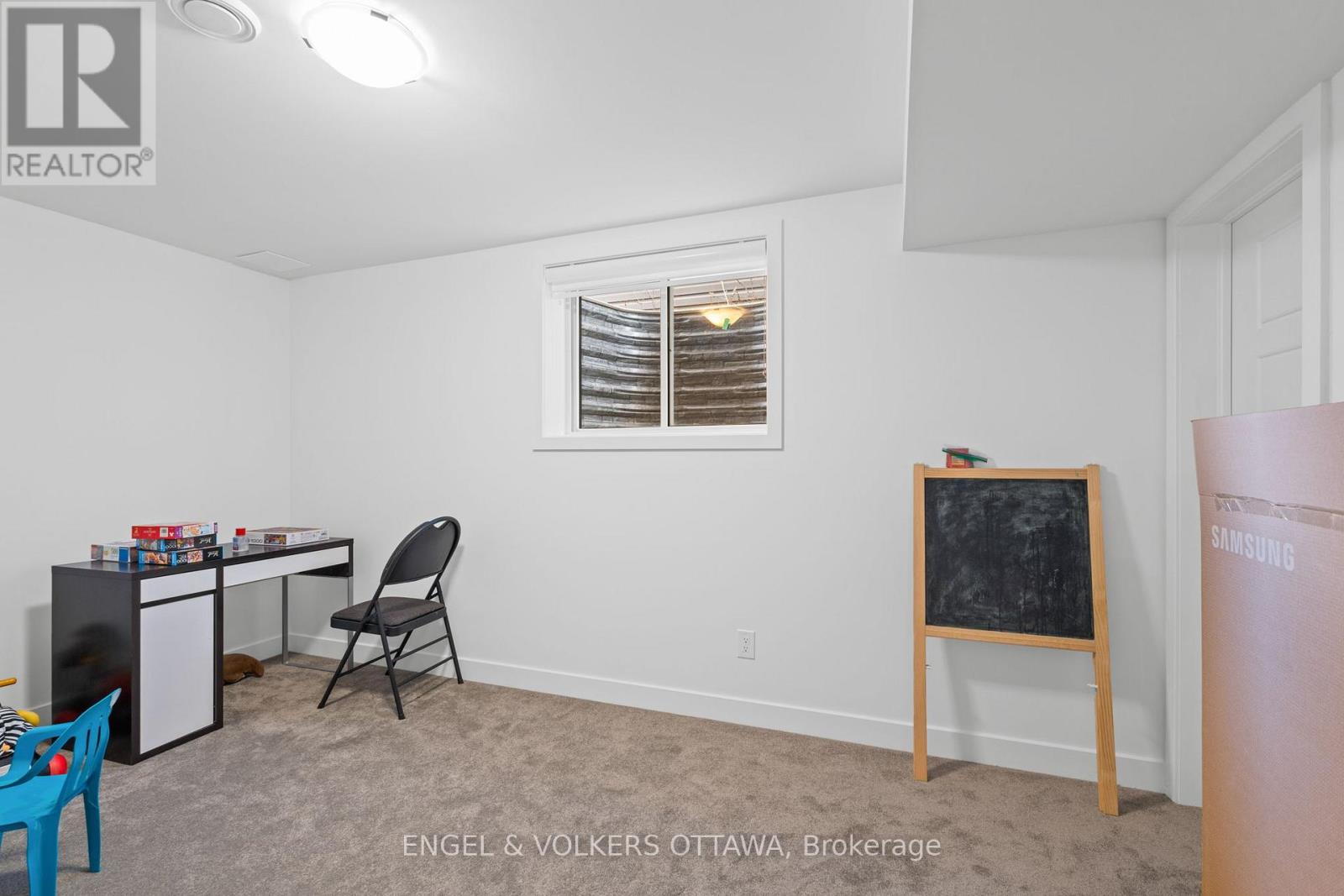 12 Whooping Crane Ridge, Ottawa, Ontario  K4M 0P1 - Photo 29 - X12136667
