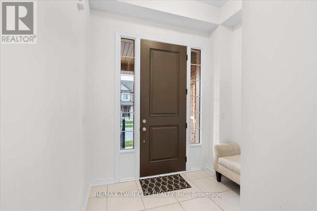 Property at 172 BROADACRE DRIVE image 3