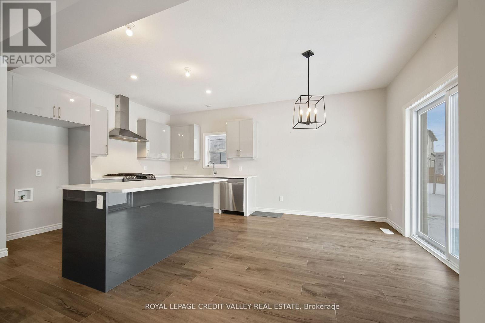 Property at 198 MIDDLETON AVENUE image 4