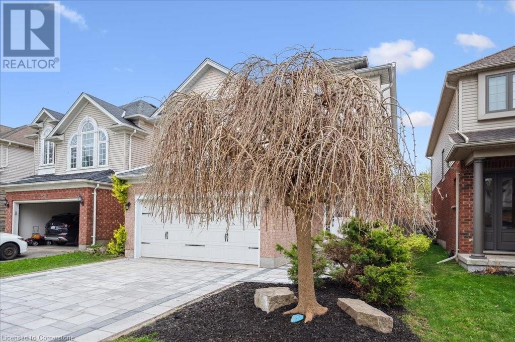 Property at 533 LITTLE DOVER Crescent image 3