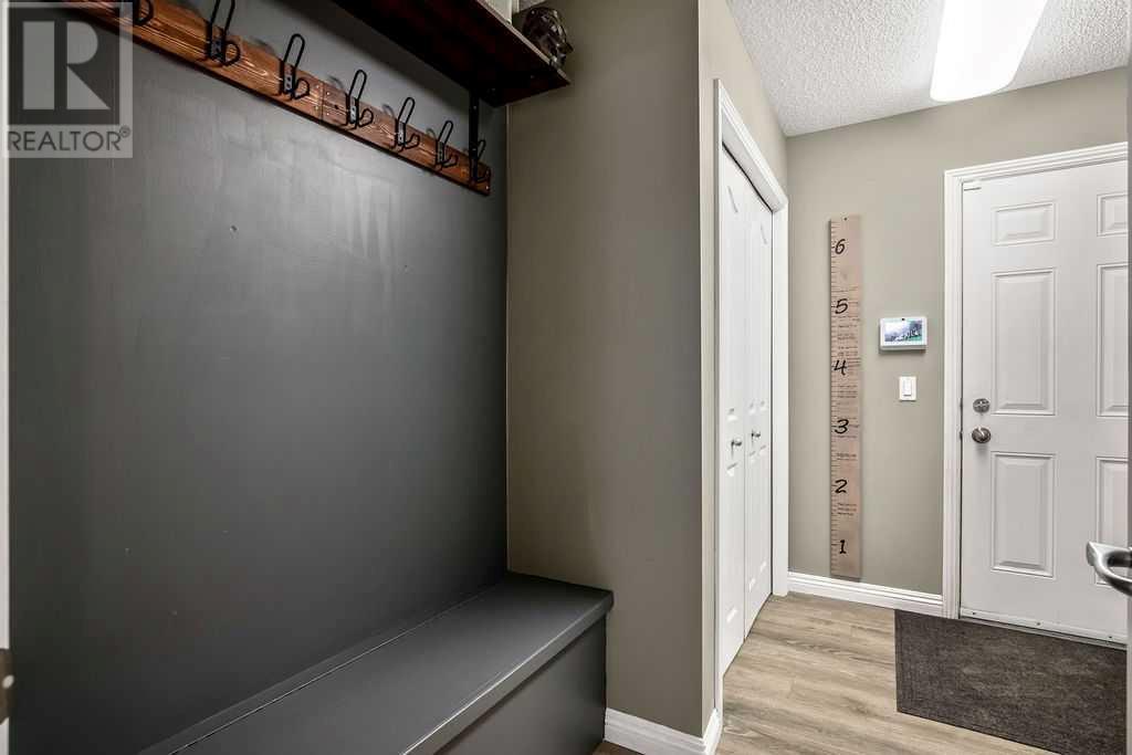 Property at 8 Auburn Bay Lane SE image 5