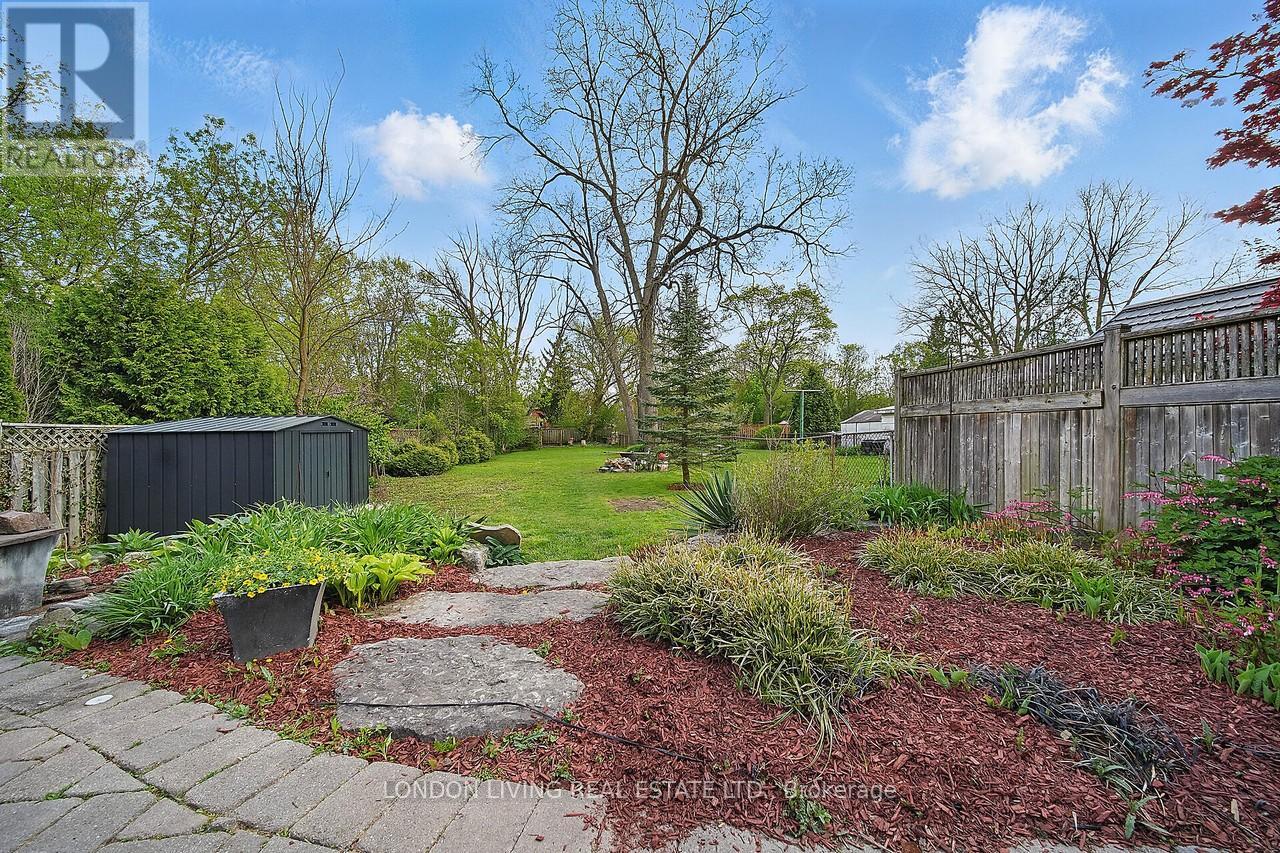 165 Tecumseh Avenue E, London South, Ontario  N6C 1S3 - Photo 43 - X12130000