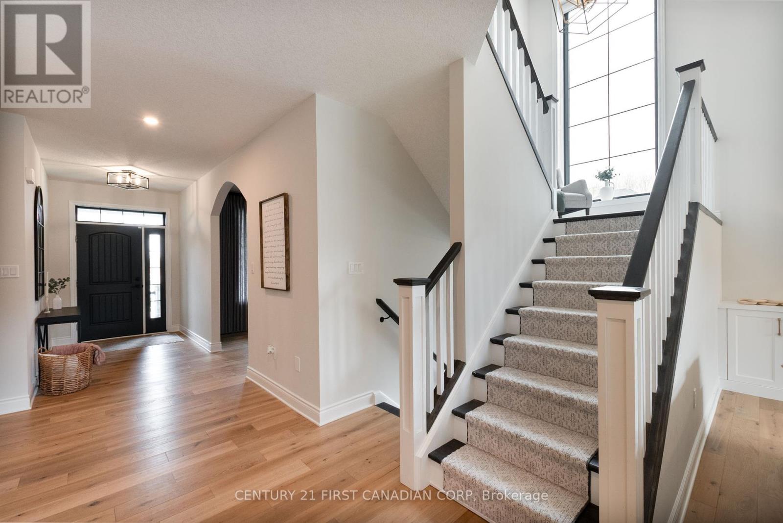 1068 Trailsway Avenue, London South, Ontario  N6K 0H9 - Photo 17 - X12136723