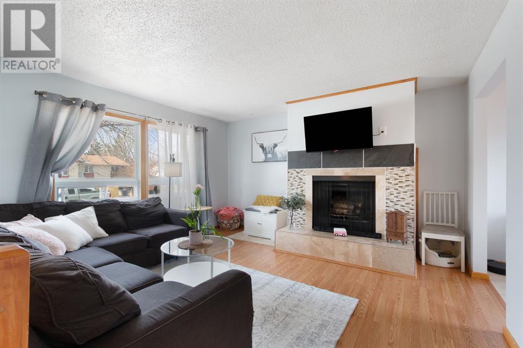 Property at 634 Macewan Drive image 5