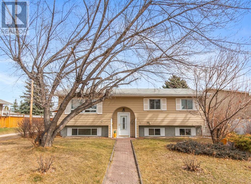 Property at 634 Macewan Drive image 1