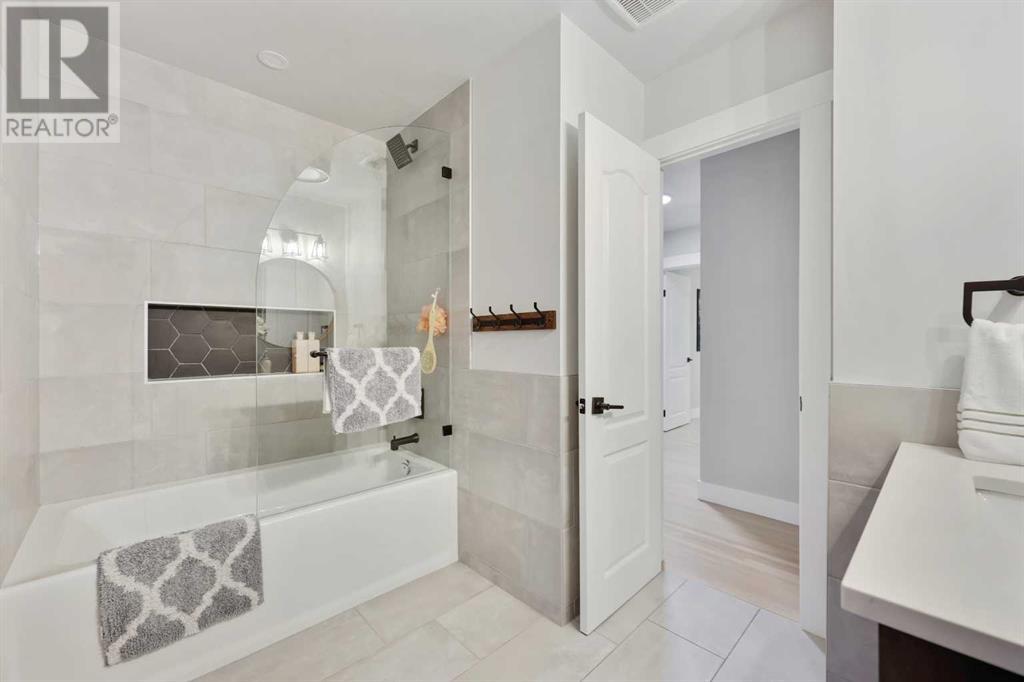 3224 Conrad Drive Nw, Calgary, Alberta  T2L 1B4 - Photo 36 - A2214554