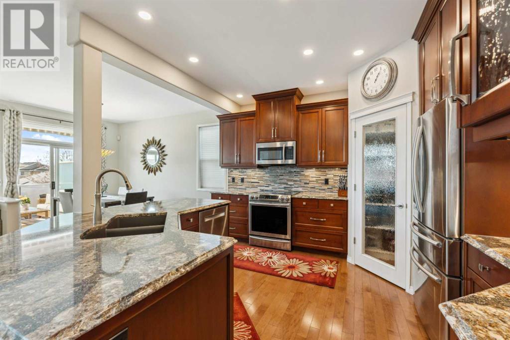 177 Rockbluff Close Nw, Calgary, Alberta  T3G 5A9 - Photo 7 - A2216950
