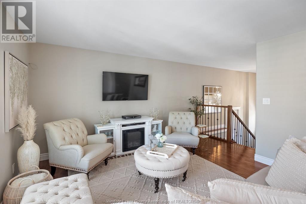 Property at 199 RIVERVIEW image 4
