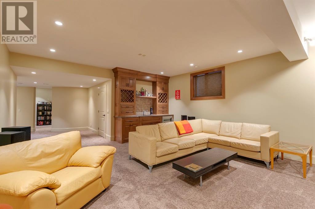 2609 7 Avenue Nw, Calgary, Alberta  T2N 1A4 - Photo 34 - A2190668