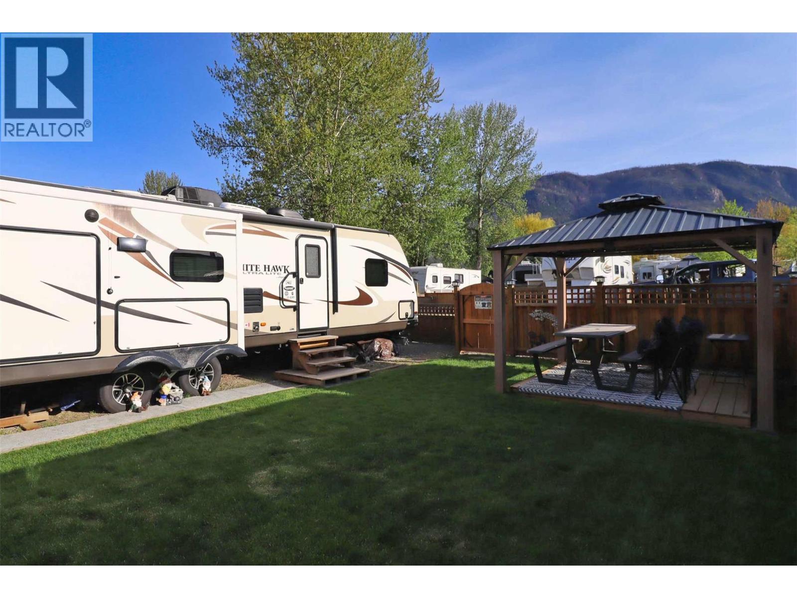 5 Osprey Lane, lee creek, British Columbia