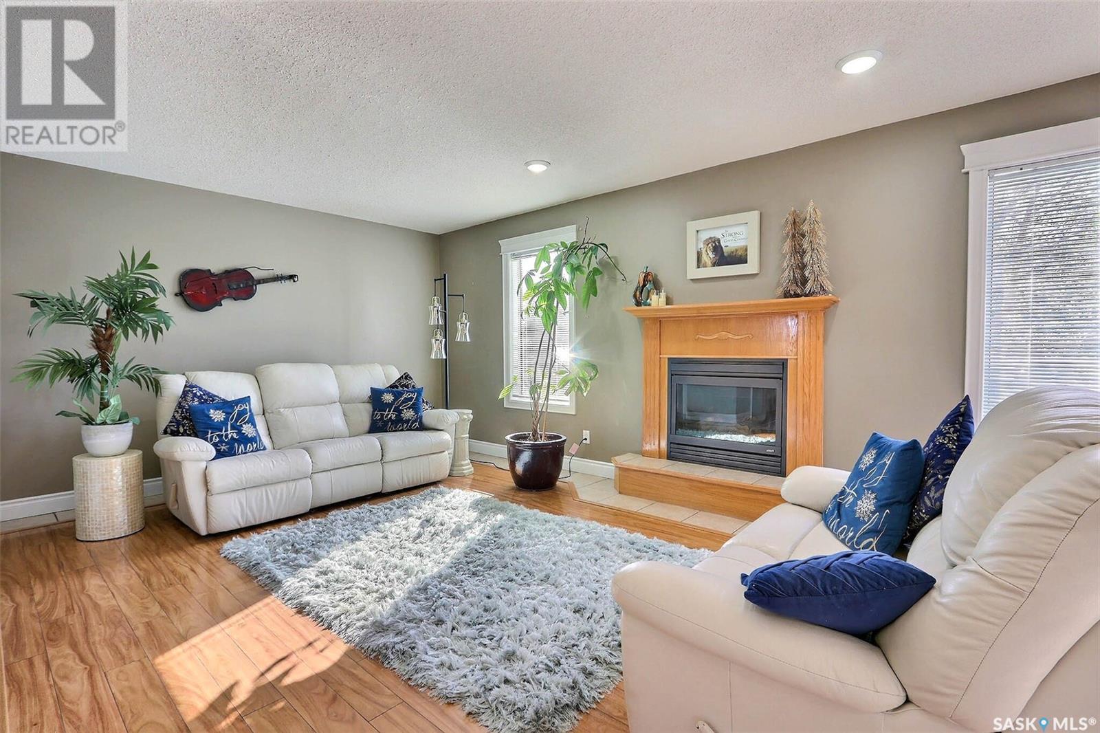 Property at 9 Meagher PLACE image 3