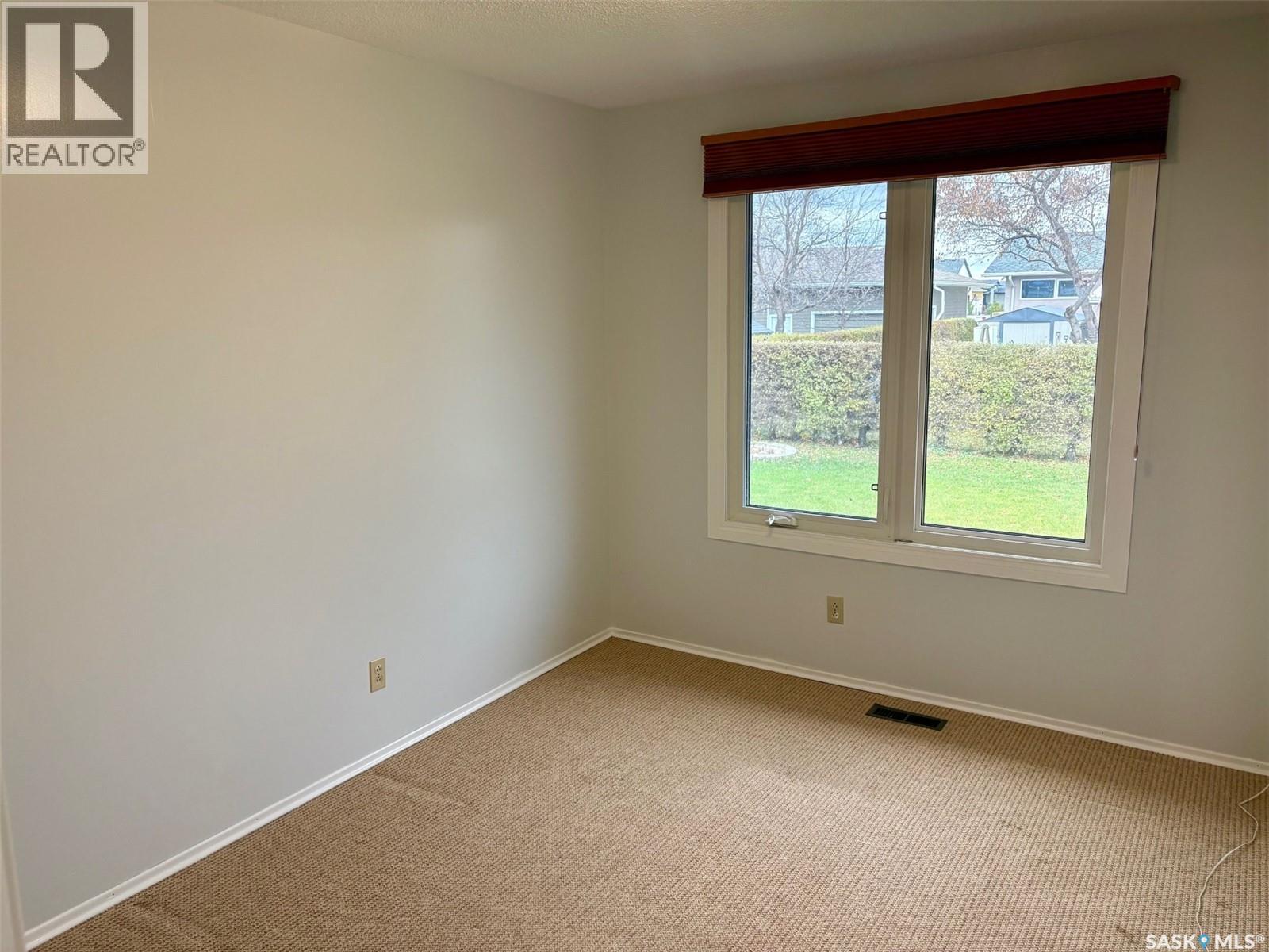 506 Grant Bay, Esterhazy, Saskatchewan  S0A 0X0 - Photo 11 - SK005189