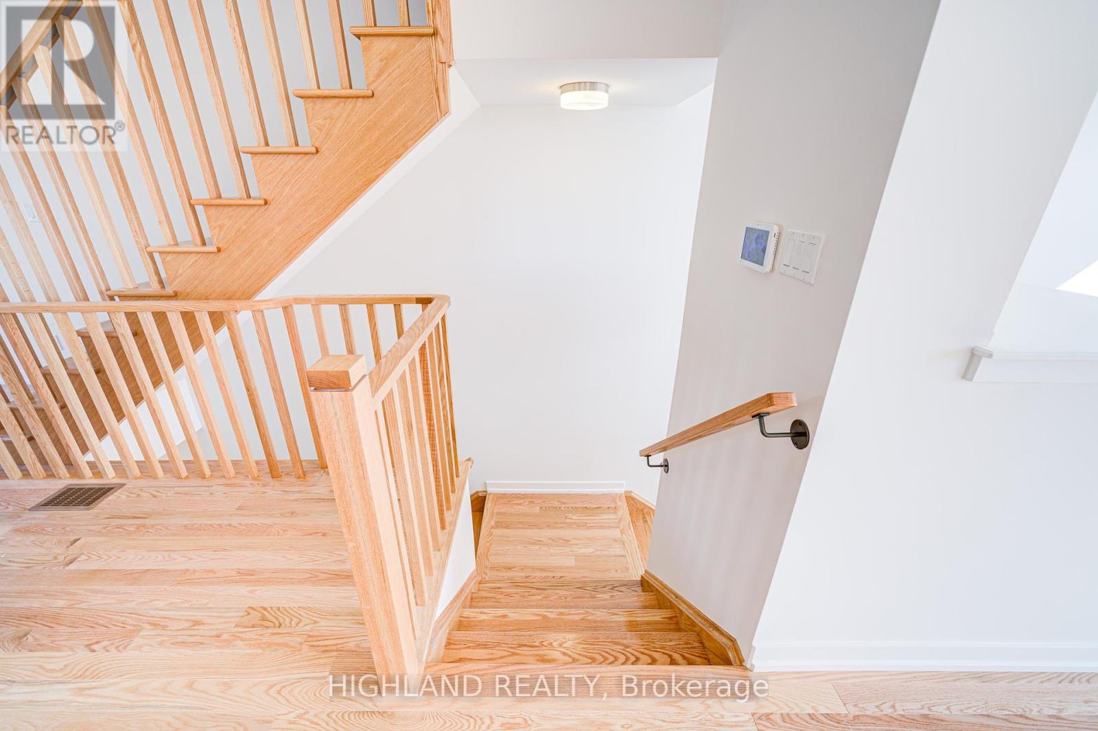 3065 Robert Lamb Boulevard, Oakville (Jm Joshua Meadows), Ontario  L6H 7H5 - Photo 10 - W12100217