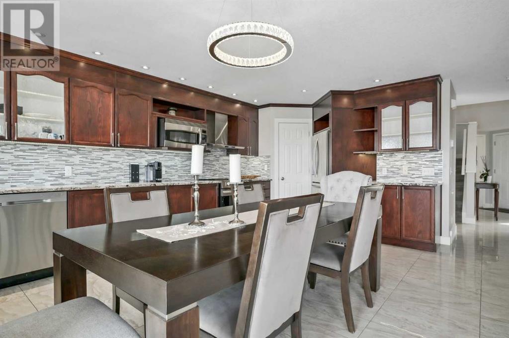 Property at 541 Citadel Meadow Bay NW image 3
