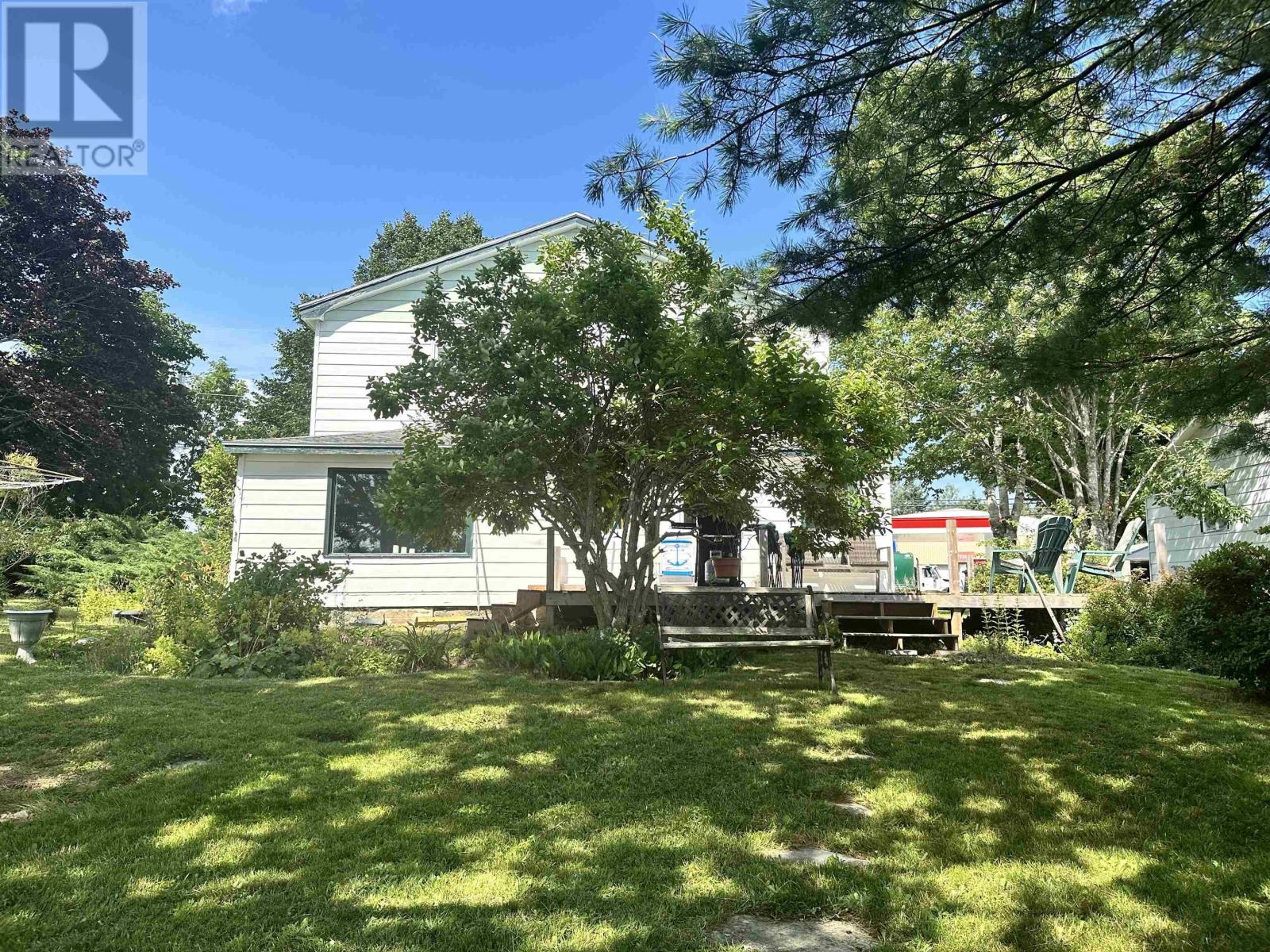 Property at 22676 Highway 7 image 4