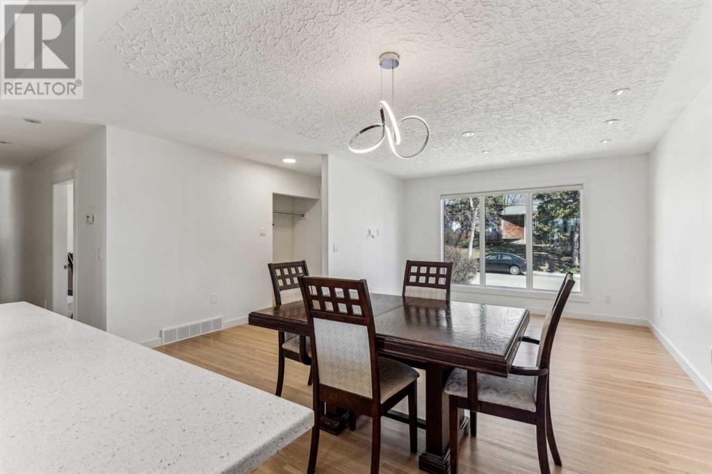 139 Cornwallis Drive Nw, Calgary, Alberta  T2K 1V3 - Photo 15 - A2215175