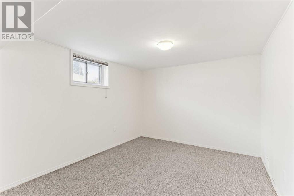 139 Cornwallis Drive Nw, Calgary, Alberta  T2K 1V3 - Photo 34 - A2215175