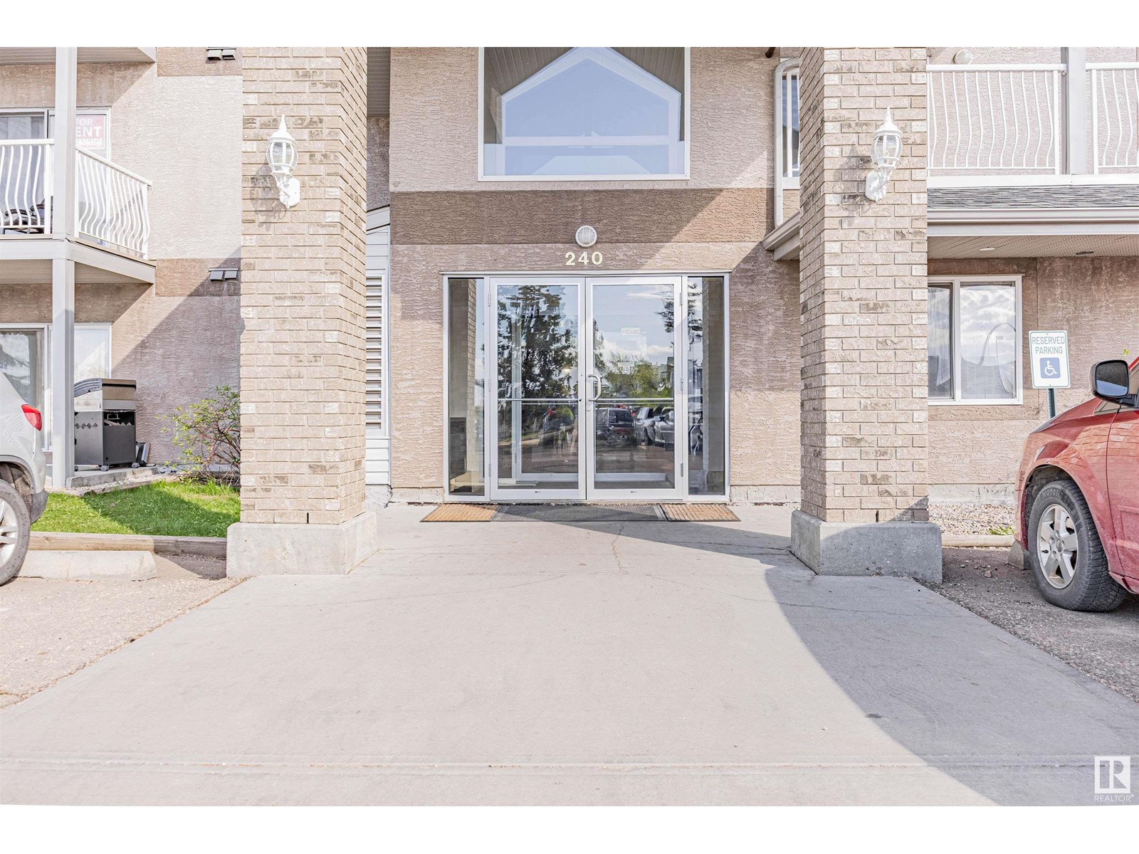 #208 240 Spruce Ridge Rd, Spruce Grove, Alberta  T7X 0G5 - Photo 2 - E4435444
