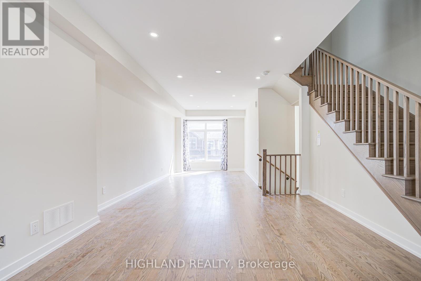 3063 Robert Lamb Boulevard, Oakville, Ontario  L6H 7H5 - Photo 18 - W12118342