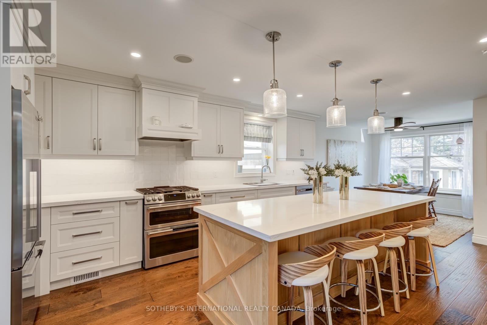 31 Maple Avenue N, Mississauga, Ontario  L5H 2R9 - Photo 14 - W12135159
