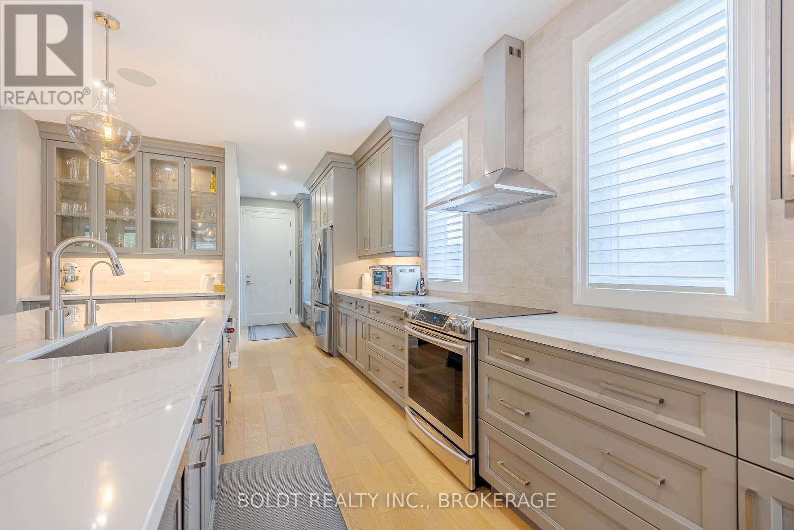 22 Joyce Crescent, Pelham, Ontario  L0S 1M0 - Photo 12 - X12136846