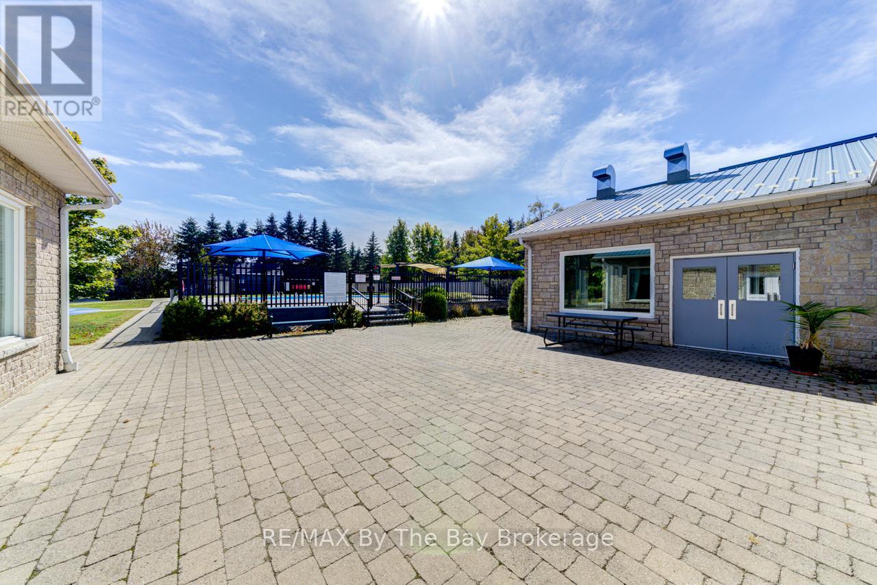 2 White Pines Trail, Wasaga Beach, Ontario  L9Z 1X7 - Photo 24 - S12136777