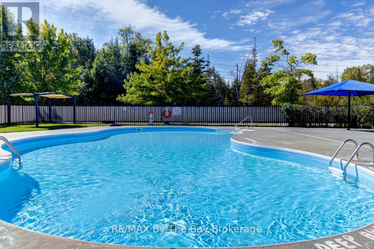 2 White Pines Trail, Wasaga Beach, Ontario  L9Z 1X7 - Photo 27 - S12136777