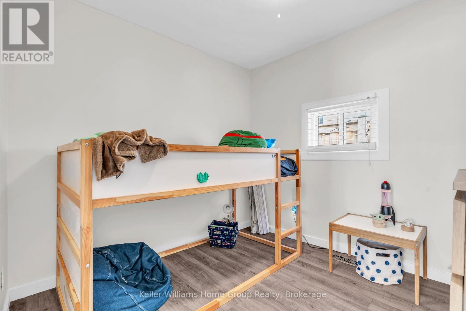 179 Angelene Street, Mississauga, Ontario  L5G 1X1 - Photo 13 - W12136896