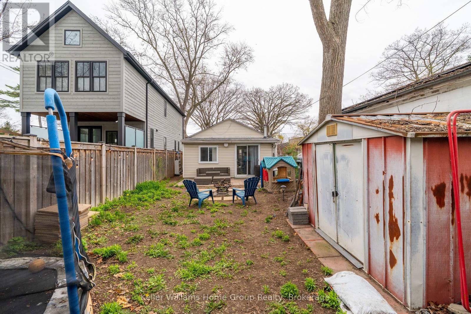 179 Angelene Street, Mississauga, Ontario  L5G 1X1 - Photo 29 - W12136896
