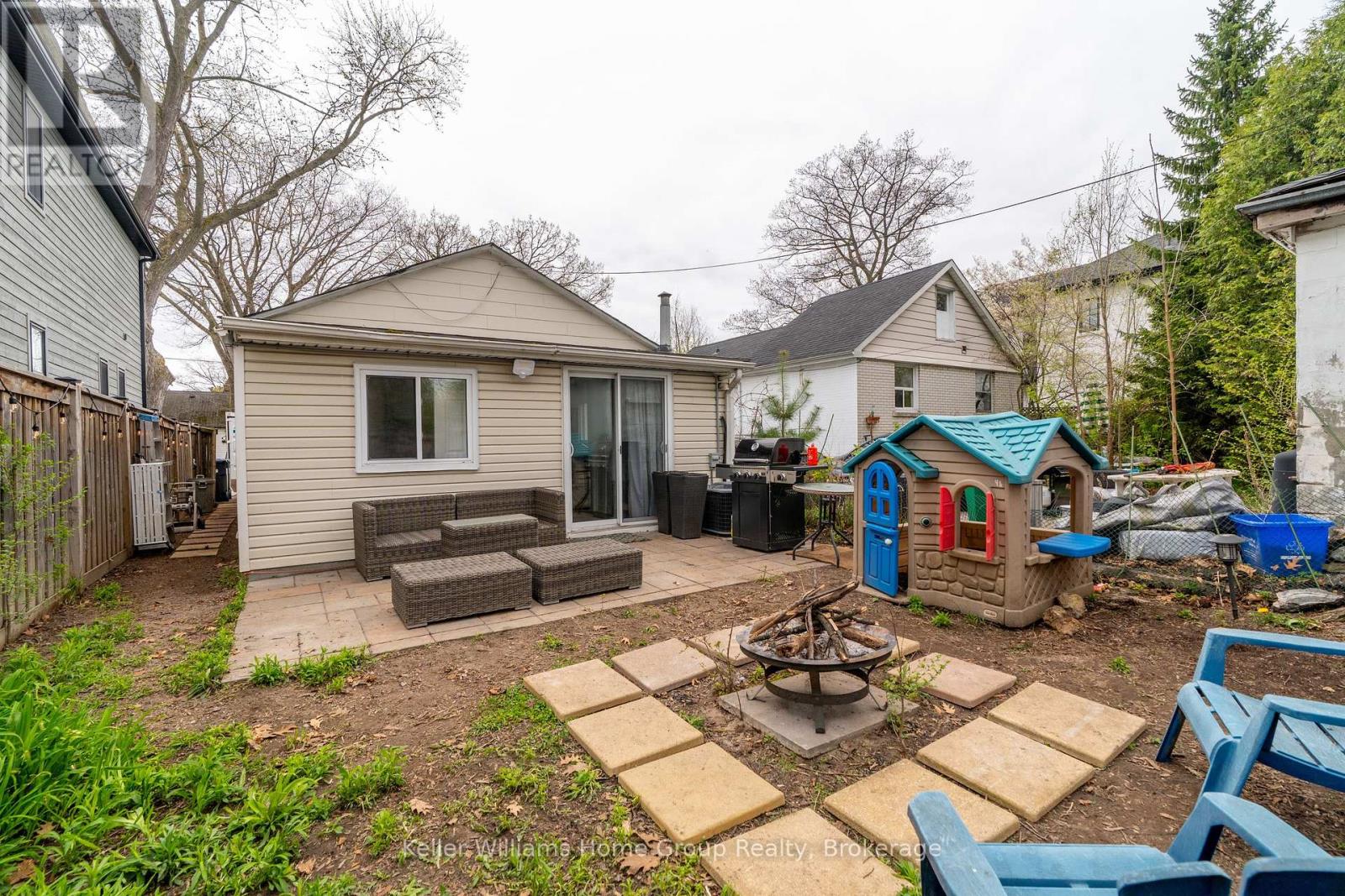 179 Angelene Street, Mississauga, Ontario  L5G 1X1 - Photo 31 - W12136896