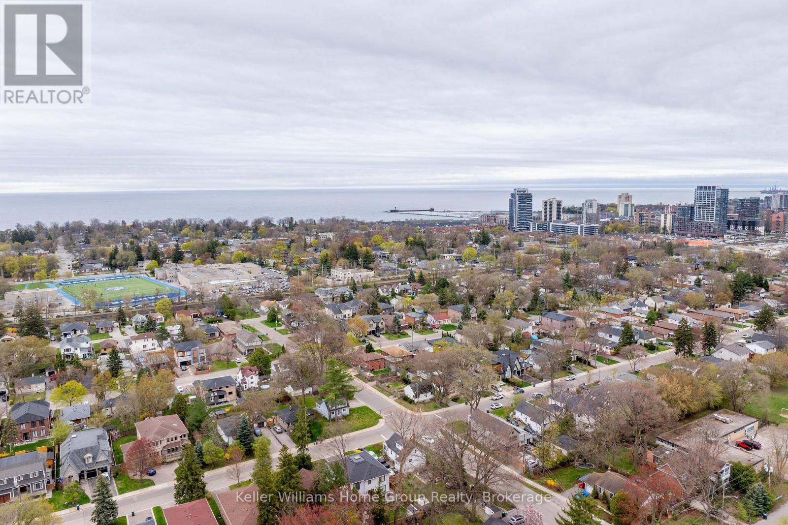 179 Angelene Street, Mississauga, Ontario  L5G 1X1 - Photo 38 - W12136896