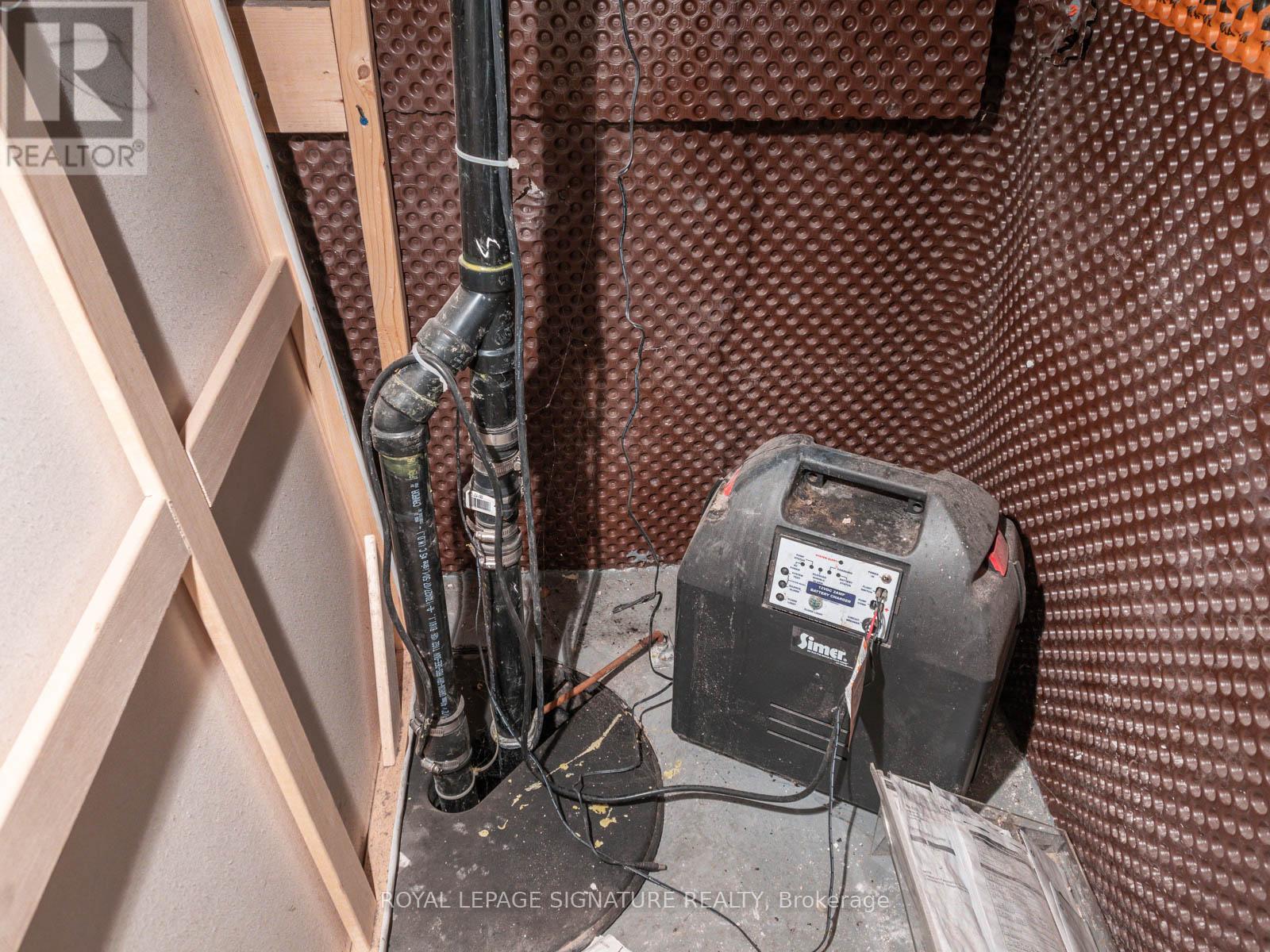 725 Dovercourt Road, Toronto, Ontario  M6H 2W7 - Photo 38 - C12136433