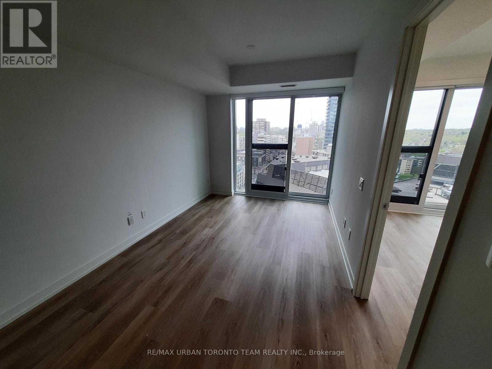 1806 - 771 Yonge Street, Toronto, Ontario  M4W 2G4 - Photo 5 - C12136570