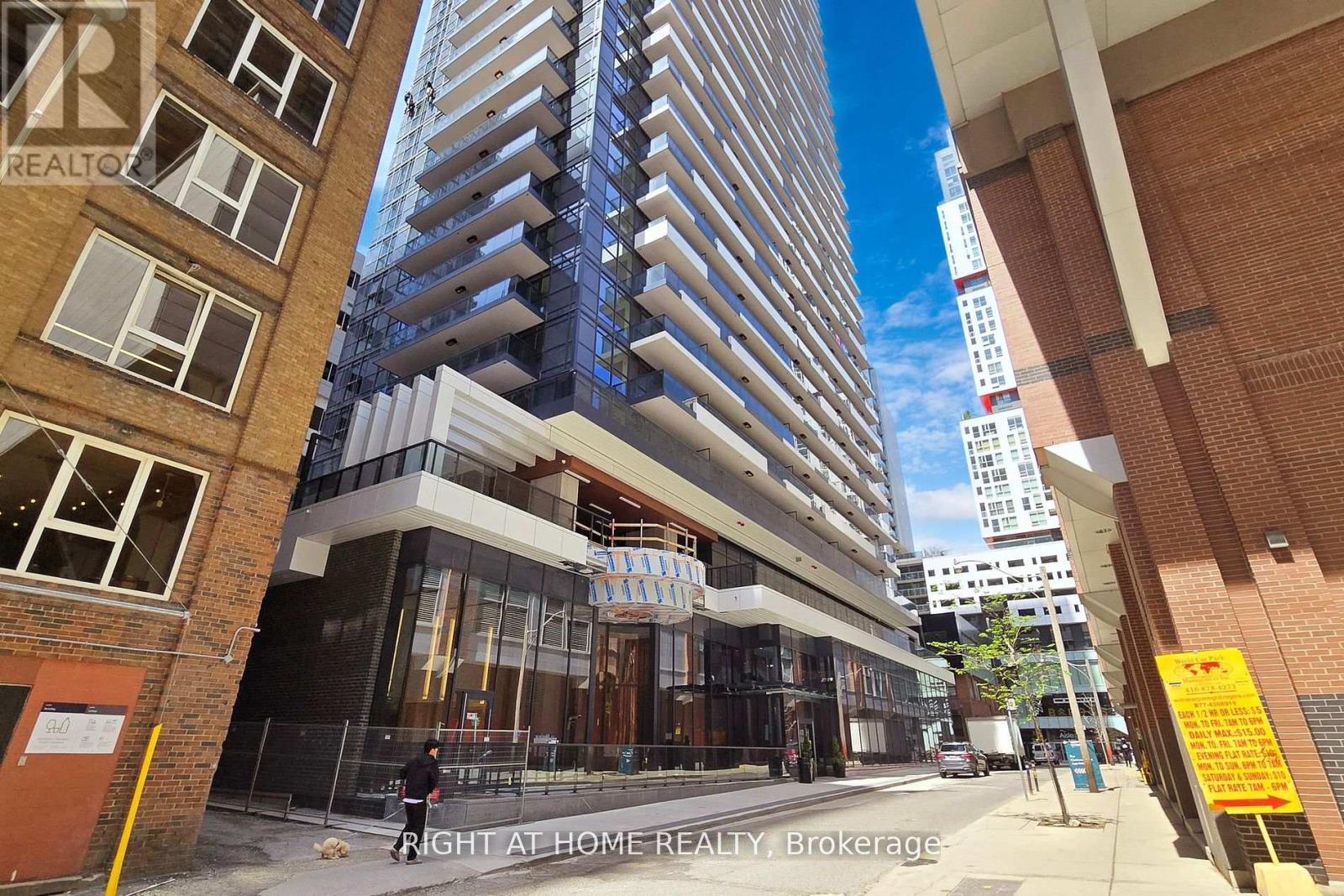 4802 - 38 Widmer Street, Toronto, Ontario  M5V 0P7 - Photo 1 - C12136702