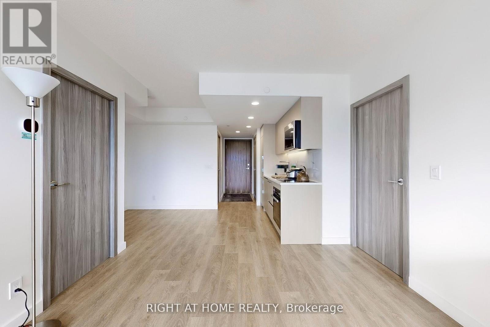 4802 - 38 Widmer Street, Toronto, Ontario  M5V 0P7 - Photo 12 - C12136702