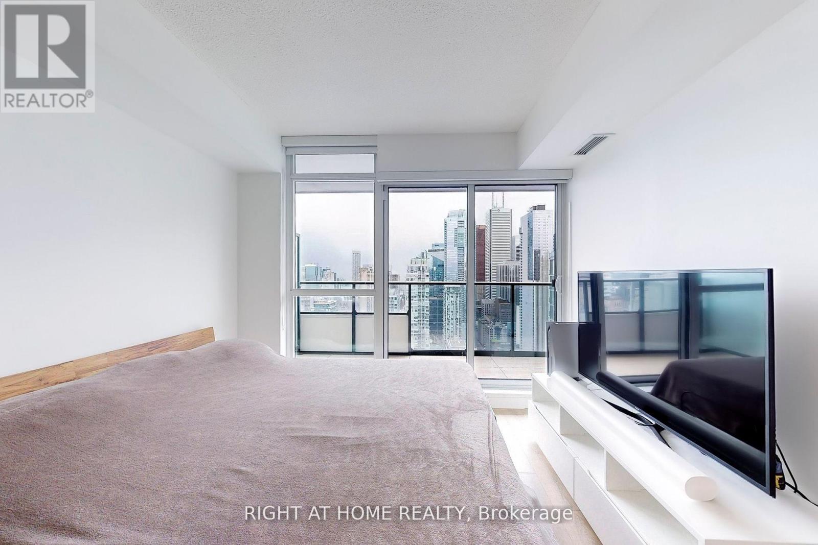 4802 - 38 Widmer Street, Toronto, Ontario  M5V 0P7 - Photo 32 - C12136702