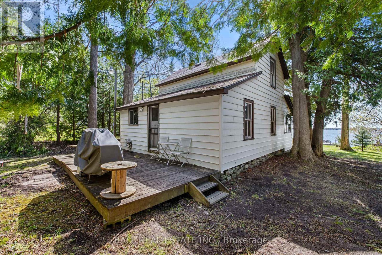 Property at 53 RUSTIC BAY STREET image 2
