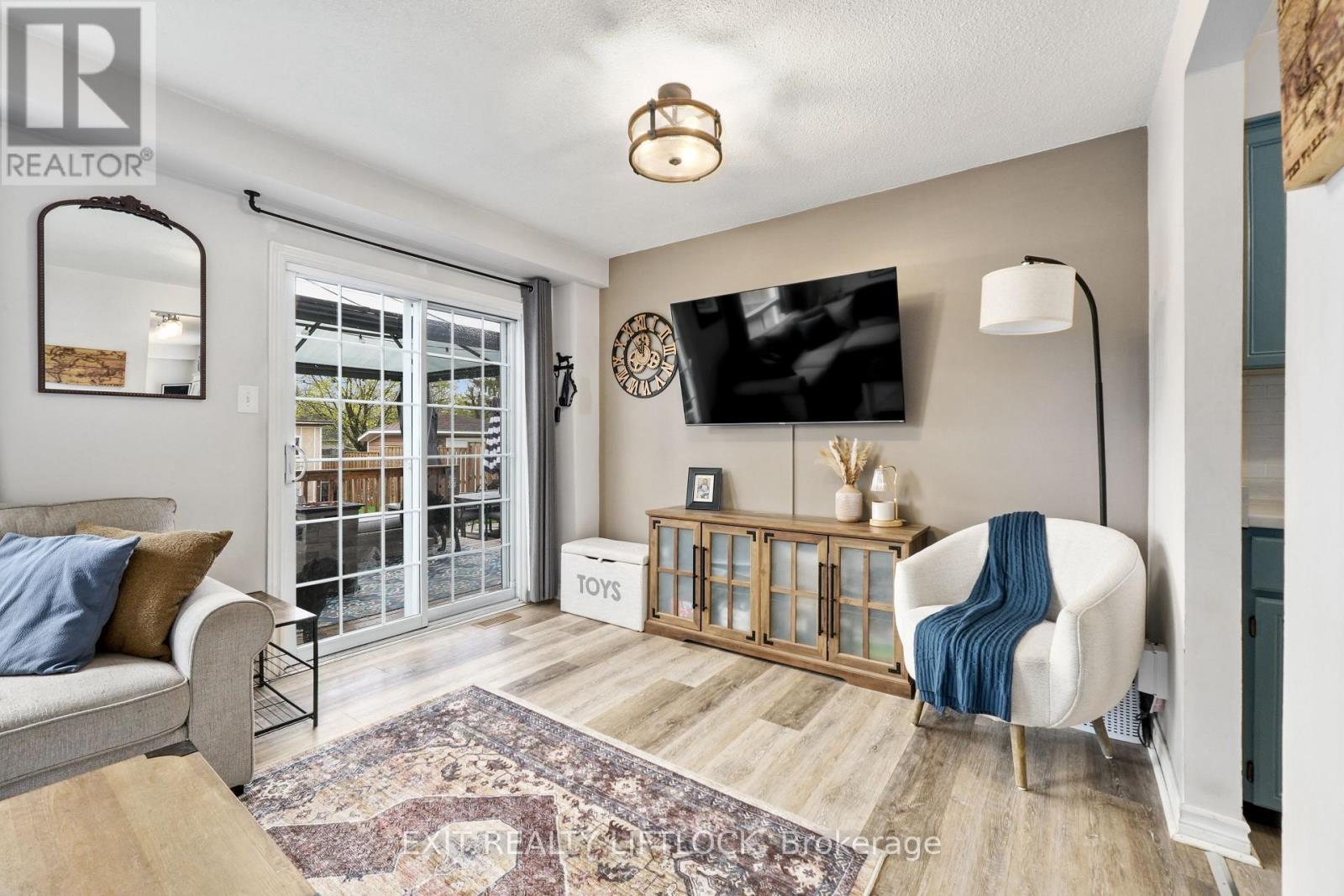 36 Kawartha Heights Boulevard, Peterborough West, Ontario  K9J 8B3 - Photo 29 - X12136865