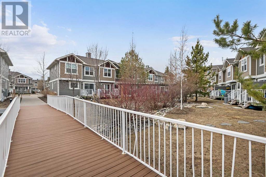 405 Cranberry Park Se, Calgary, Alberta  T3M 1R4 - Photo 7 - A2209898