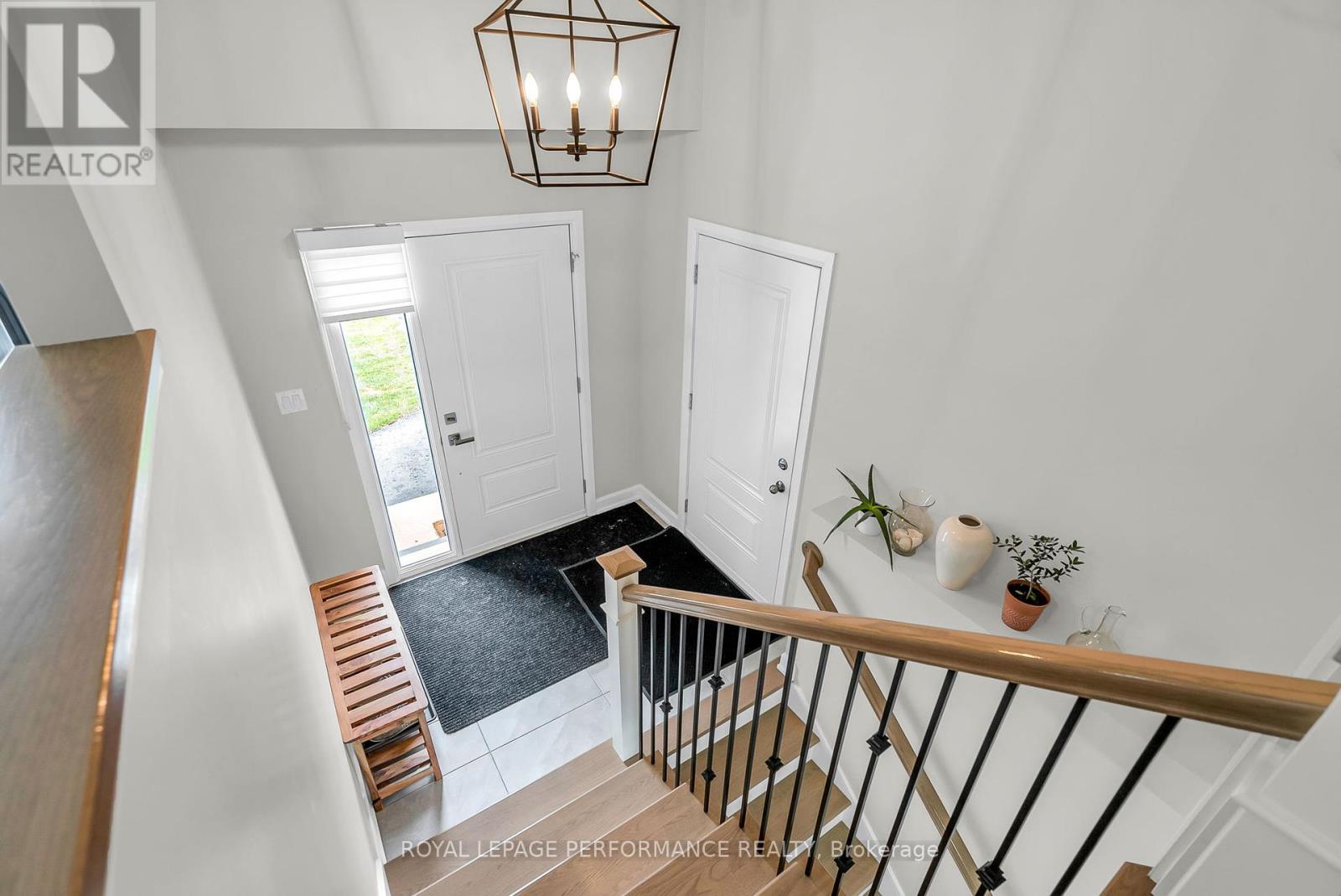 Property at 352 TOLLGATE ROAD E image 3