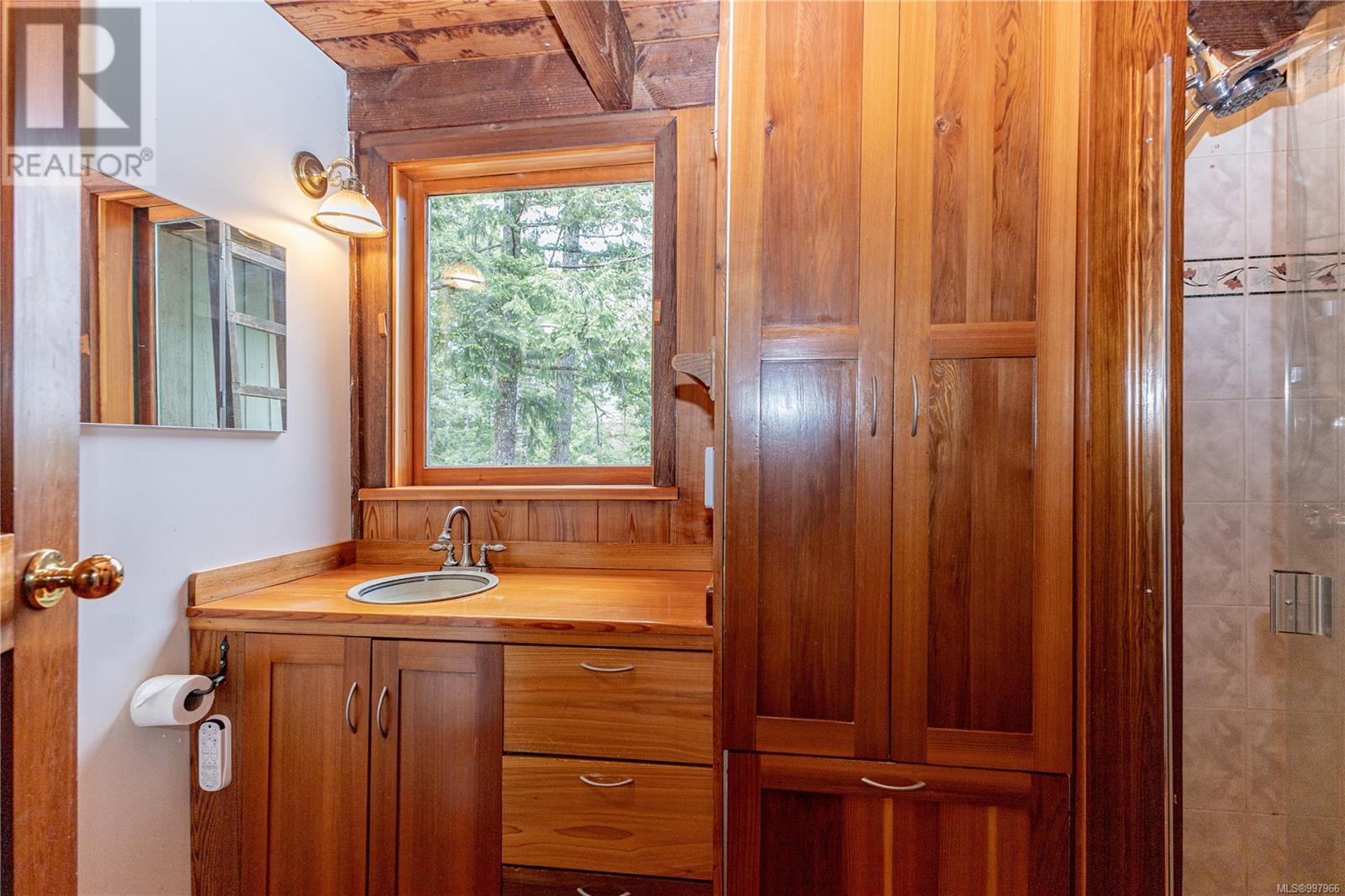 1821 Hyacinthe Bay Rd, Quadra Island, British Columbia  V0P 1H0 - Photo 51 - 997966