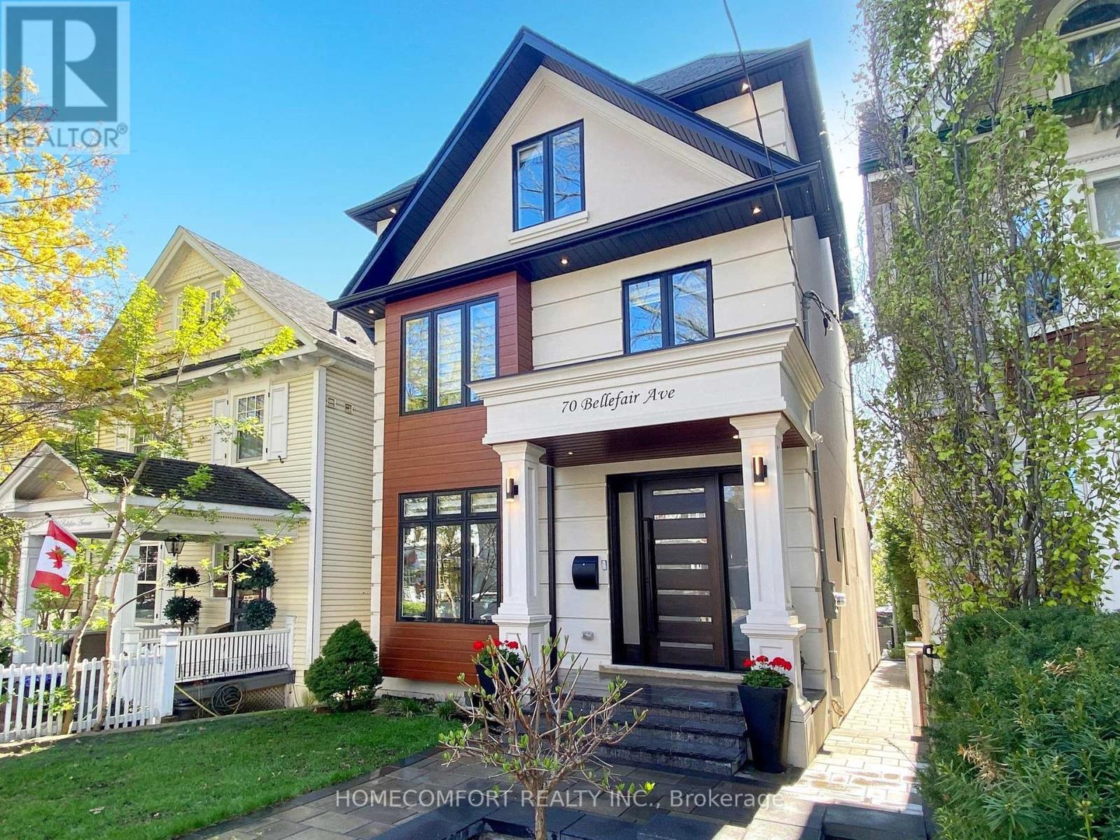 70 Bellefair Avenue, Toronto, Ontario  M4L 3T8 - Photo 2 - E12136571