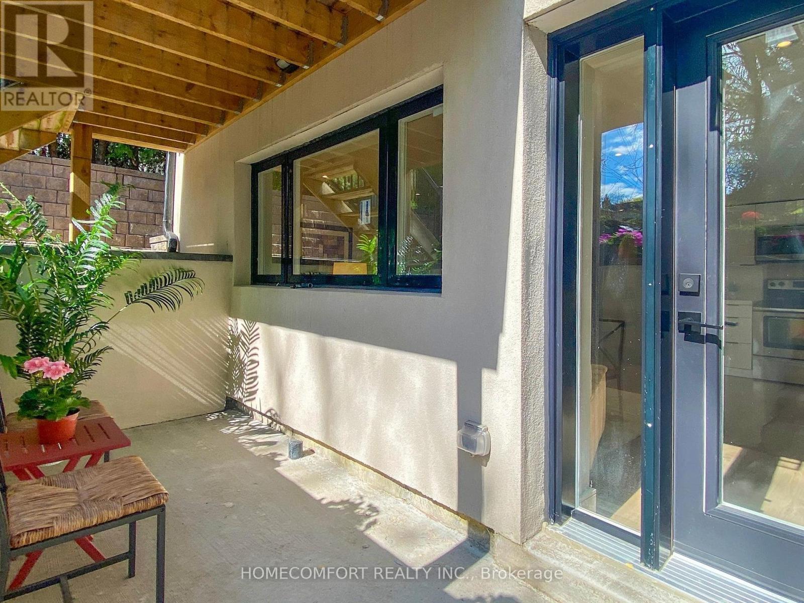 70 Bellefair Avenue, Toronto, Ontario  M4L 3T8 - Photo 49 - E12136571