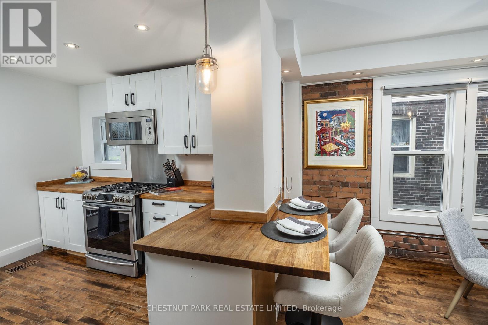 24 Hiltz Avenue, Toronto (South Riverdale), Ontario  M4L 2N5 - Photo 7 - E12136659