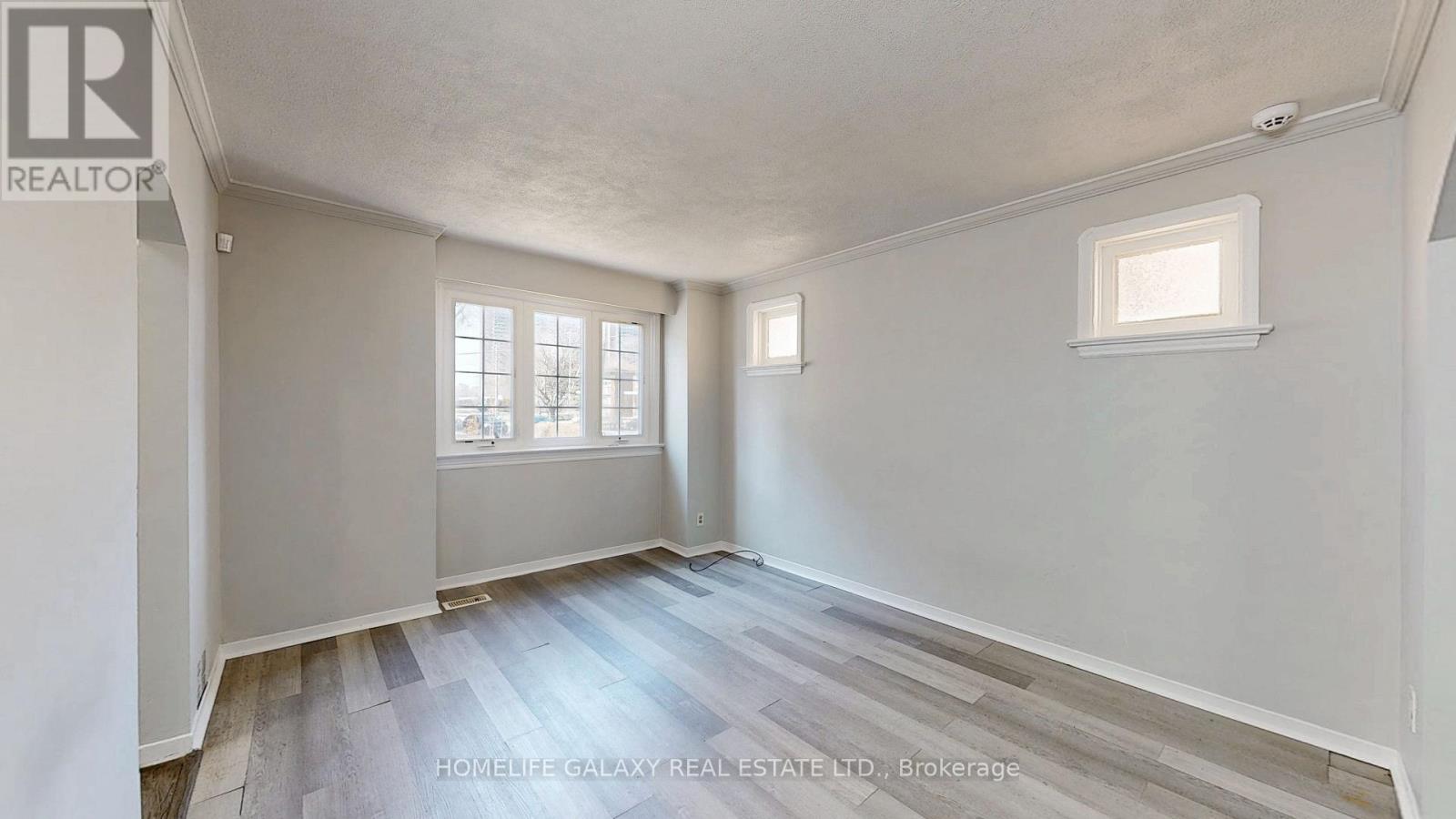 69 St Dunstan Drive, Toronto, Ontario  M1L 2V4 - Photo 7 - E12136689