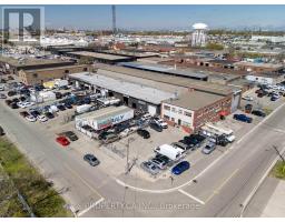 116 MANVILLE ROAD, Toronto, Ontario