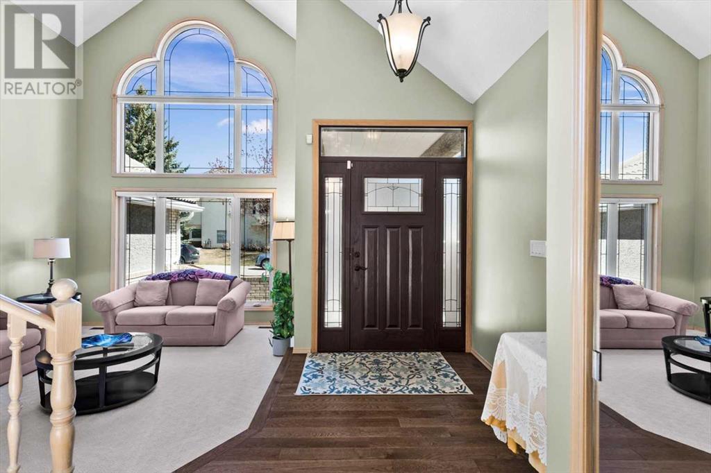 Property at 76 Scandia Rise NW image 4