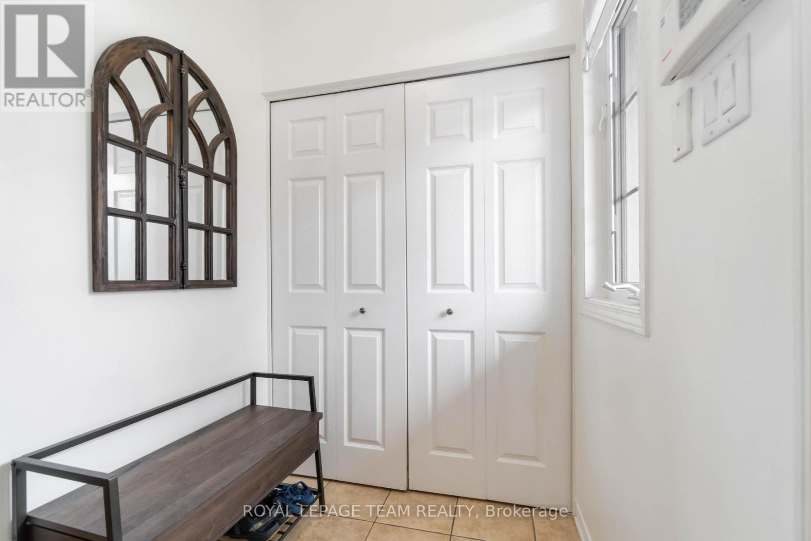 Property at 403 CRYSTAL COURT image 4