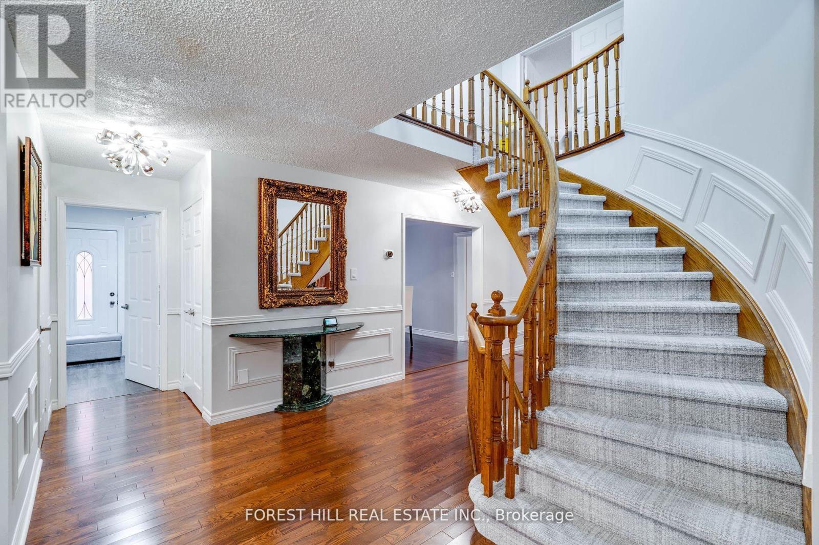 48 Haskell Crescent, Aurora (Aurora Highlands), Ontario  L4G 5T3 - Photo 4 - N12136714